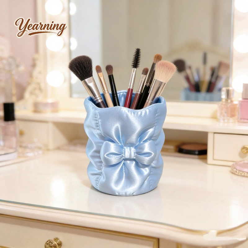 Luxury Round Bow Silk Makeup B - Luxury Skincare Containers recensione e prezzo