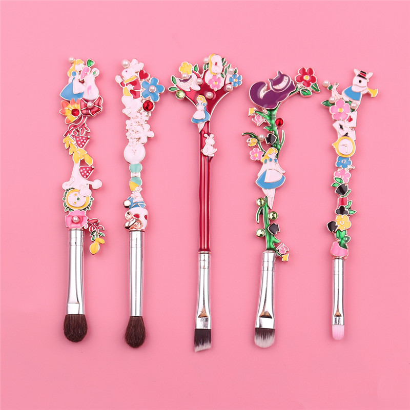 Luxury 5PCS/SET Makeup Brushes - Luxury Skincare And Makeup Brands recensione e prezzo